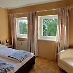 아파트 Wohlfuehlen & Arbeiten In Toplage Mit Gratis Tiefgaragenplatz *