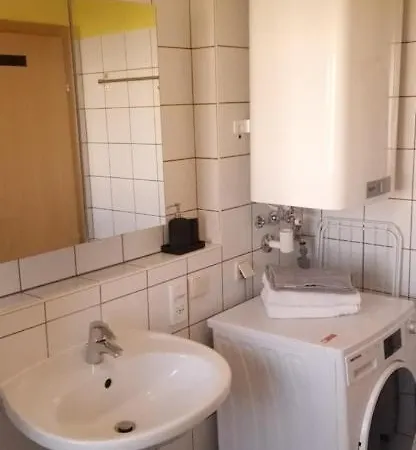 Wohlfuehlen & Arbeiten In Toplage Mit Gratis Tiefgaragenplatz Apartamento *