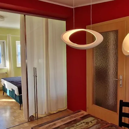 Wohlfuehlen & Arbeiten In Toplage Mit Gratis Tiefgaragenplatz Apartment Graz