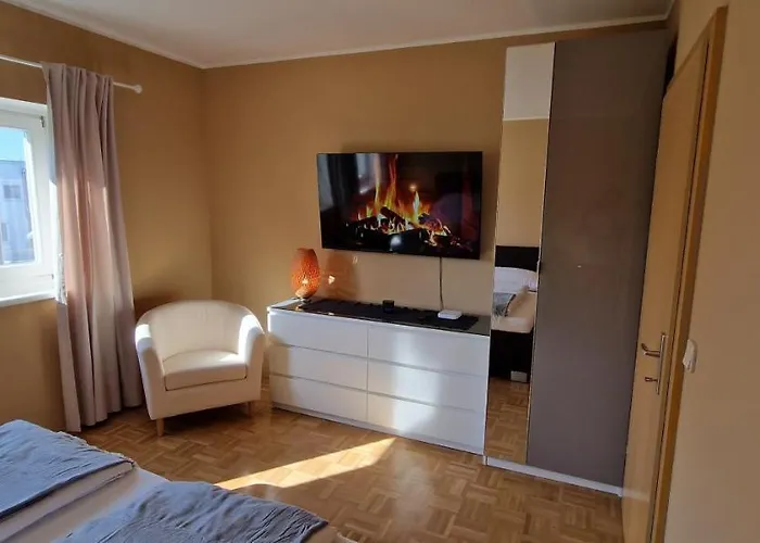 Wohlfühlen&arbeiten In Toplage Mit Gratis Tiefgaragenplatz * Graz